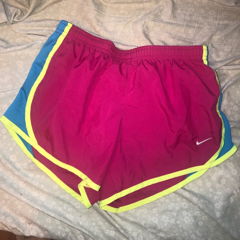 Nike shorts tempo
